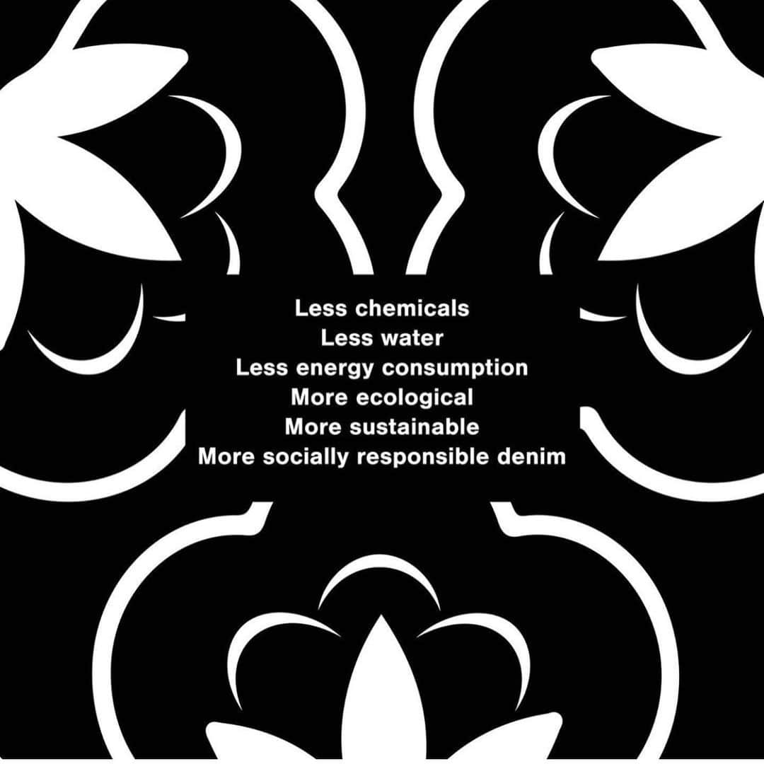 デンハムさんのインスタグラム写真 - (デンハムInstagram)「Less is more | Less waste / Less water / Less chemicals / Less energy consumption / more ecological sustainable high quality denim. #sustainablefashion #sustainabledesign #sustainabledenim #denim #denham #jeans #jasondenham #denhamthejeanmaker #thetruthisinthedetails」4月21日 13時30分 - denhamthejeanmaker