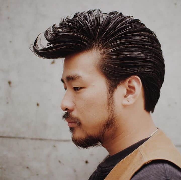 DRESSKINさんのインスタグラム写真 - (DRESSKINInstagram)「••• @mr.brothers_cutclub HARAJUKU 2ndの @kento_1941 さんのスタイル💇‍♂️🦉 . Repost from @mr.brothers_cutclub . .  _ "Brosh House Challenge" _ Styling by @kento_1941  Model @shota_bell  _ 自粛中のこの期間にスタイリング練習、スタイリング遊びをしてみてはいかがでしょうか。  新しい発見や、スタイリング練習になるかと思います。  是非お試し下さいませ。 ••• DRESSKIN🎩 Men's grooming online store🤵🏻 https://dresskin.com ⇨プロフィールからご覧ください👀 🌏For international customer ⇨https://global.dresskin.com✈️ ••• #mrbrotherscutclub #mrbrothers #harajuku2nd #brosh #broshpomade #dresskin #cosmetics #menshair #mensgrooming #pomade #gentleman #barber #barbershop  #ミスターブラザーズカットクラブ #ミスターブラザーズ #原宿2号店 #ブロッシュポマード #ドレスキン#メンズコスメ #メンズグルーミング #グルーミング #身嗜み #バーバーショップ #バーバースタイル #フェード #ポマード #ヘアワックス」4月21日 14時12分 - dresskin_official