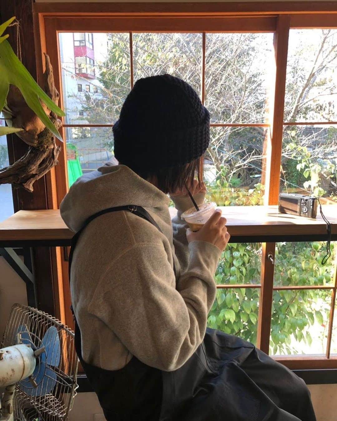 生越千晴のインスタグラム：「☕️﻿ ﻿ #珈琲﻿ #커피﻿ ﻿ （2018年？）」
