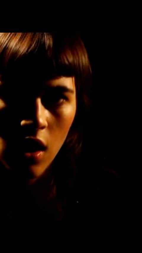 カーキ・キングのインスタグラム：「Here’s another blast from the past. Puppets, falsetto harmonies, and a song about nuclear fallout. The ultimate emo/twee. Tweemo. Enjoy!」
