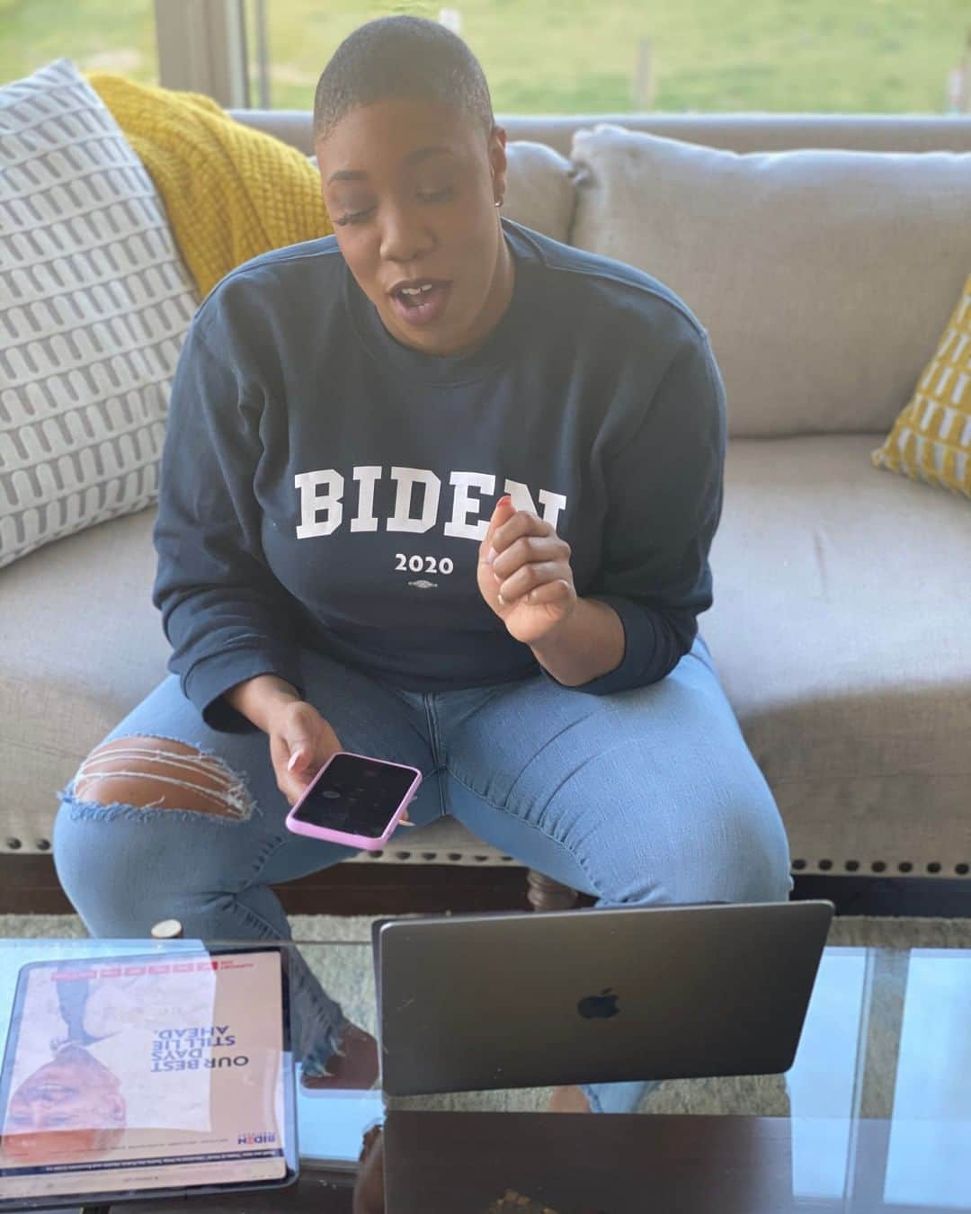 Vogueさんのインスタグラム写真 - (VogueInstagram)「Since her turn as press secretary for Senator @berniesanders’s 2016 presidential campaign (at 25, she was the youngest in history to hold this role), @symonedsanders has emerged as a star strategist. In her current hybrid post of senior advisor, communications czar, and cable-TV surrogate for @joebiden, Sanders does, basically, whatever is asked of her—which, on the evening of Super Tuesday, included tackling a protester who had rushed Biden on stage. The current crisis has forced her to be even more nimble in her role, innovating ways to engage an electorate stuck at home and all-consumed by a global pandemic. “I think this has, frankly, thrown every mechanism all of us are used to into question,” she says. Tap the link in our bio to read more.」4月22日 0時11分 - voguemagazine