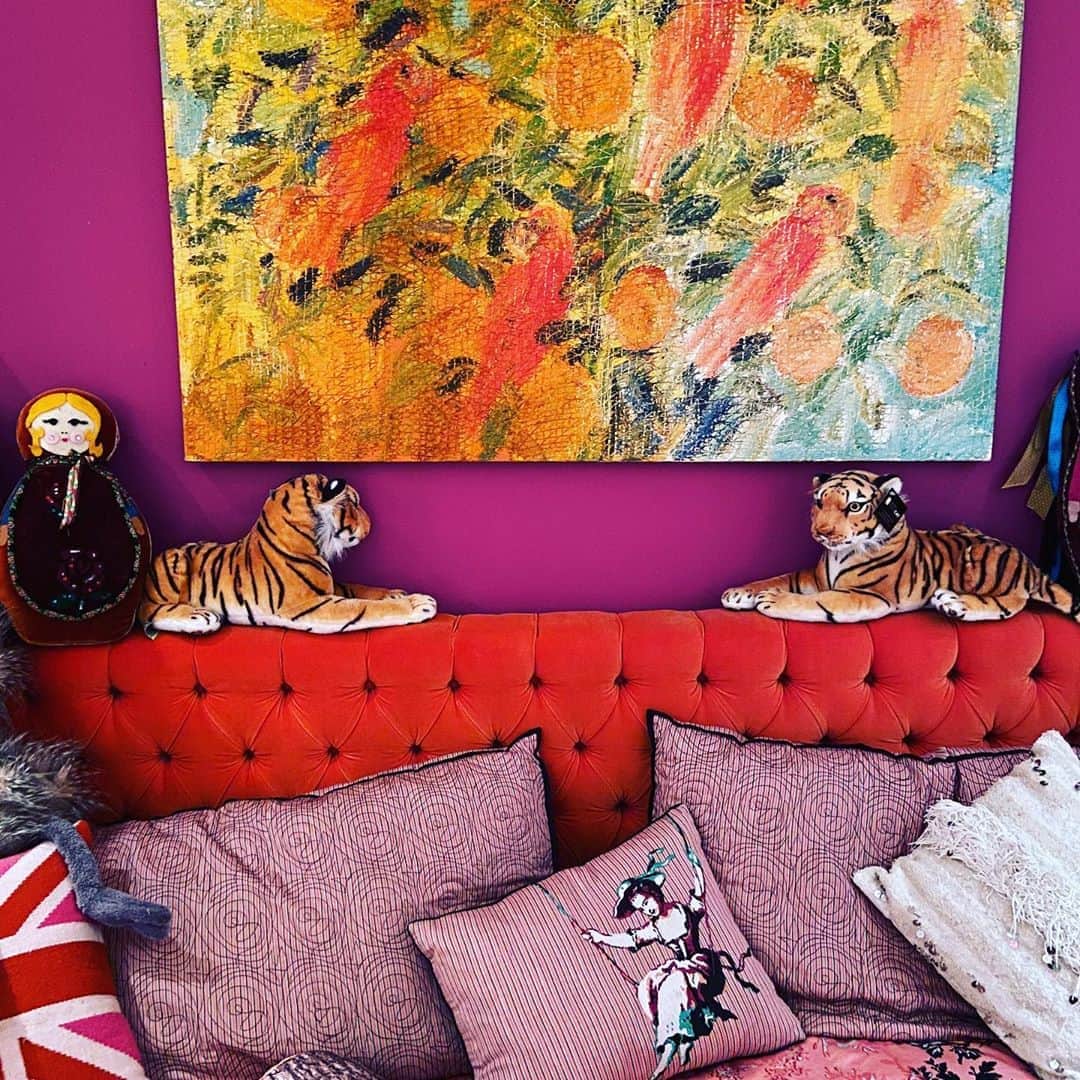 ナネットレポーのインスタグラム：「Quarantine hideaway😷#stayhome」