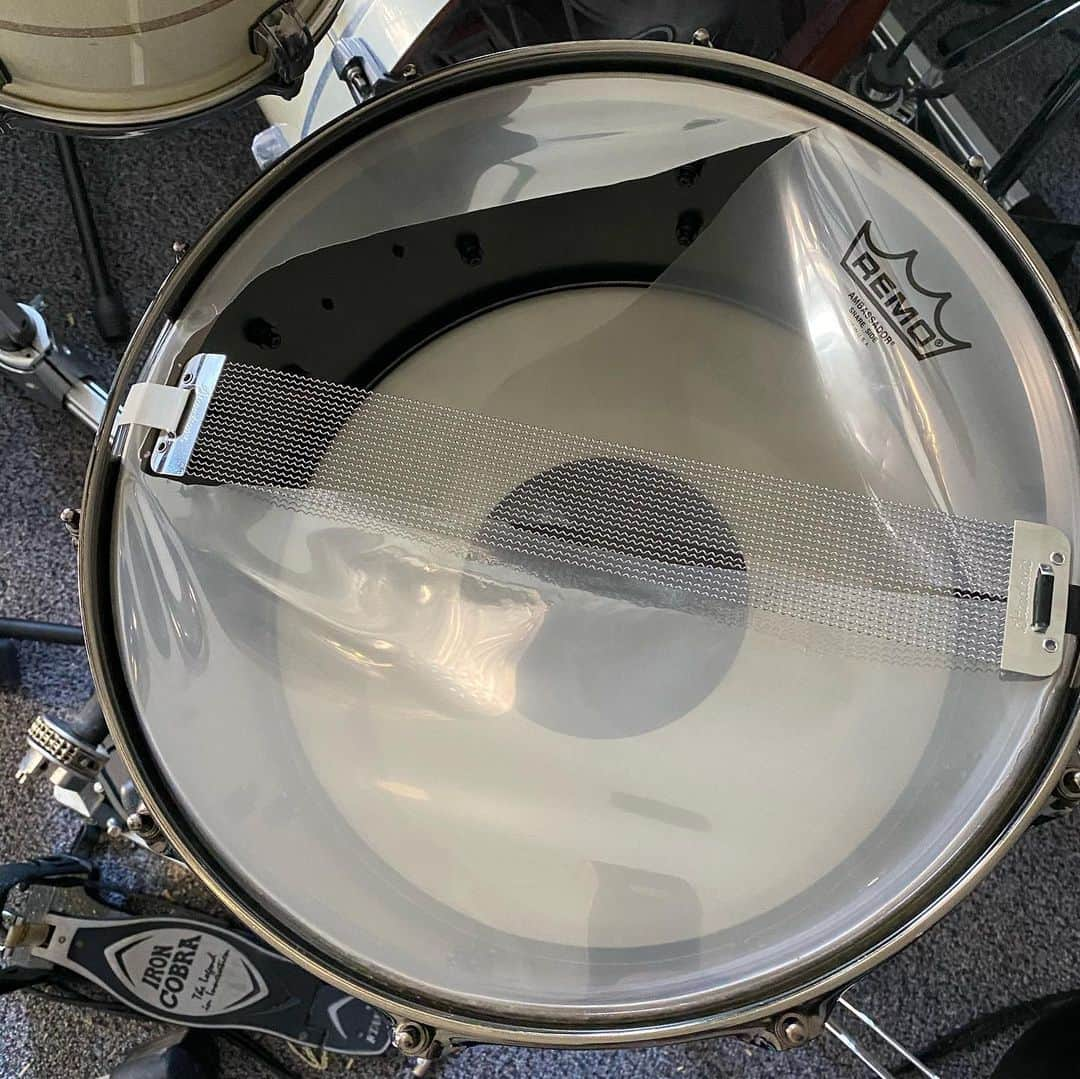 ペトル・チェフさんのインスタグラム写真 - (ペトル・チェフInstagram)「Not everyday things go your way ... 🤷🏽‍♂️🧐 ( from drumming practice to tuning practice 😂)」4月22日 1時06分 - petrcech