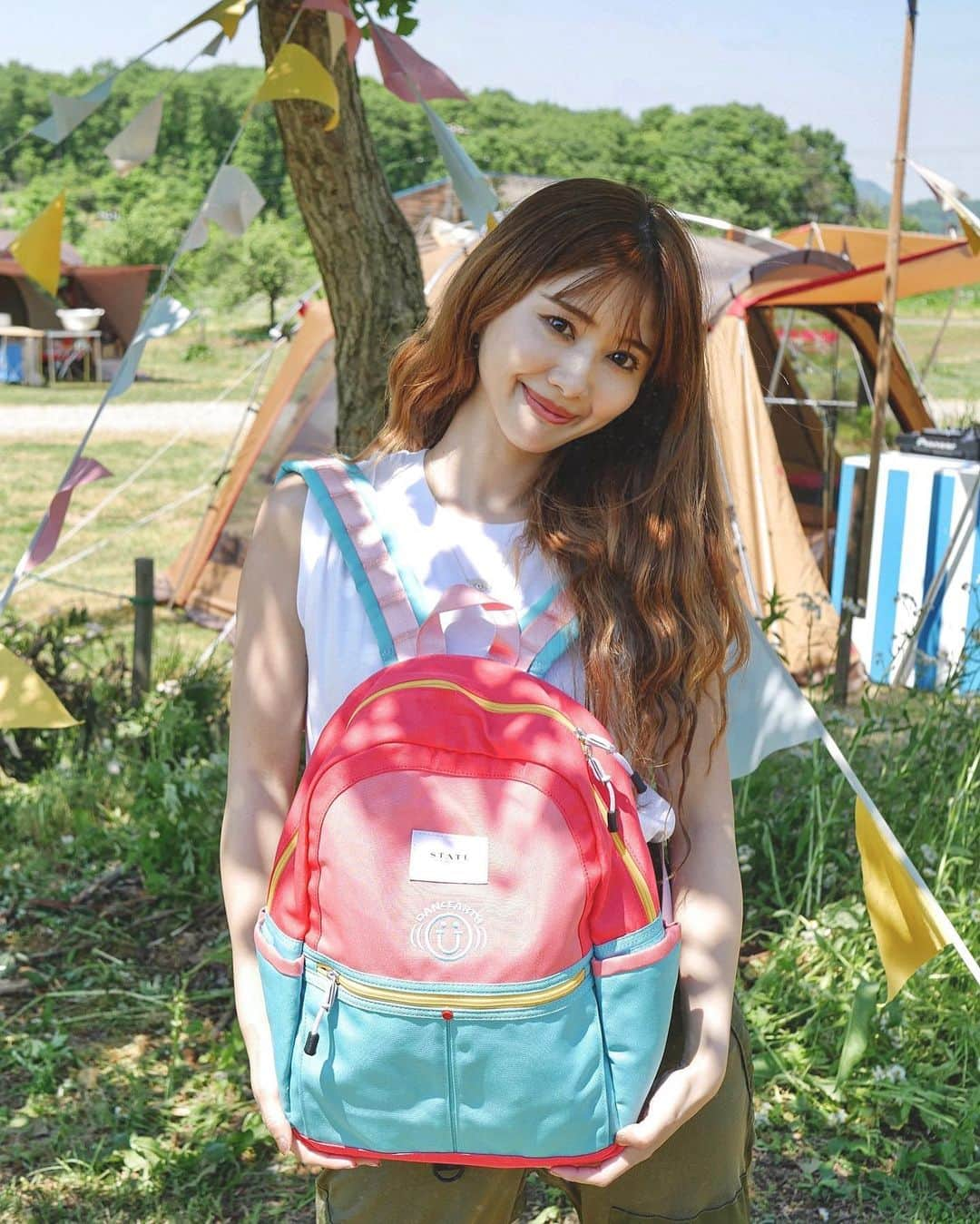 一木美里さんのインスタグラム写真 - (一木美里Instagram)「2019 𝑵𝒊𝒊𝒈𝒂𝒕𝒂🏕🍳💫﻿ #GiveBackPack﻿ @statebags 💕 ﻿ #camp#TRAVEL#trip#outfit#sunshine#여행#sunnyday#sunny#思い出#旅#캠핑#snowpeak﻿ #state#danceearthcamp﻿」4月21日 17時35分 - misato_ichiki