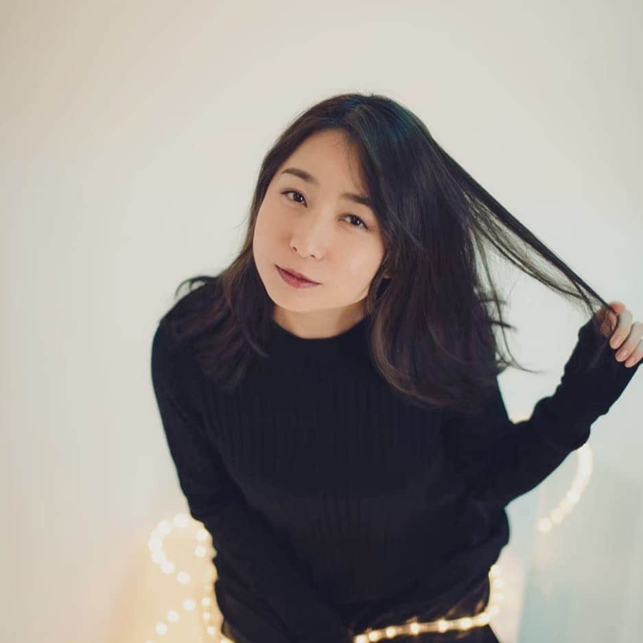 柚月美穂のインスタグラム：「#information #ℹ️ . またまた*•本日4/21 日本テレビ 【踊るさんま御殿 ３時間ＳＰ！】 今夜７時５６分〜！！ #さんま御殿  VTRに出演予定です☺︎ . おうちでまったり🏠 是非Checkを〜💁 . #日本テレビ #踊るさんま御殿」