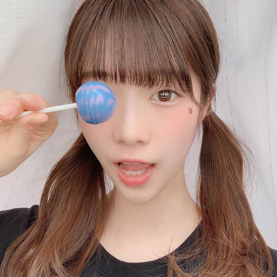 永瀬かこのインスタグラム：「♥♥♥ ・ レアなツインテール♥ みんなどんな髪型がすき？？ #ツインテール #自撮り #ヘアアレンジ #おうち時間」