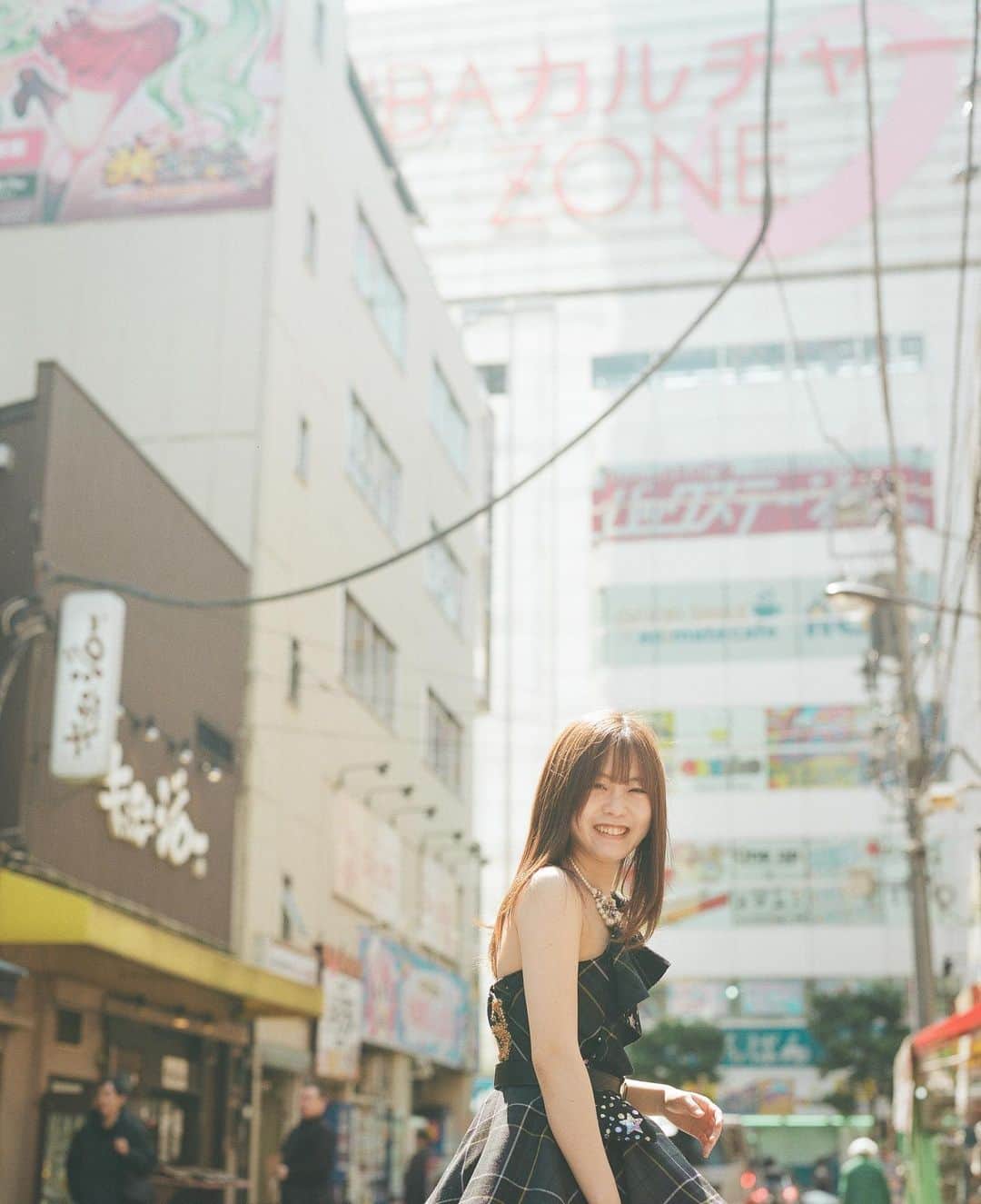 弘松菜摘のインスタグラム：「﻿ たくさん泣いて笑った大好きな場所﻿ ﻿ ﻿ ﻿ #フィルムカメラに恋してる  #儚くて何処か愛おしい様な ﻿ ﻿#フィルムカメラで残すきもち」