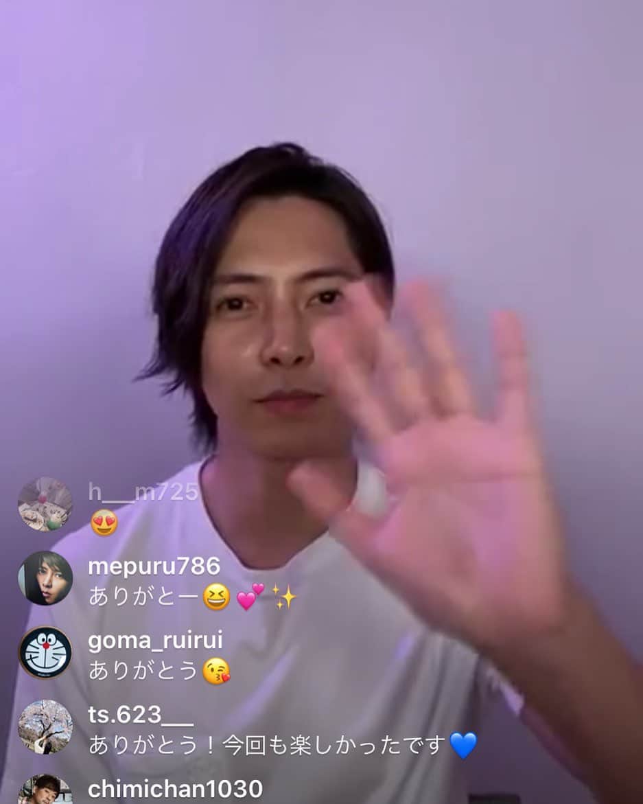 井上貴子のインスタグラム：「サイコーだ💙 山pのインスタライブ💙  優しい💙  Happyで^ ^  #井上貴子  #LLPWX #女子プロレス #紅緒と柊音 #トイプードル部 #山p #17ライブ配信 #イチナナ #おうちですごそう #STOPCOVID19 #stayhome」