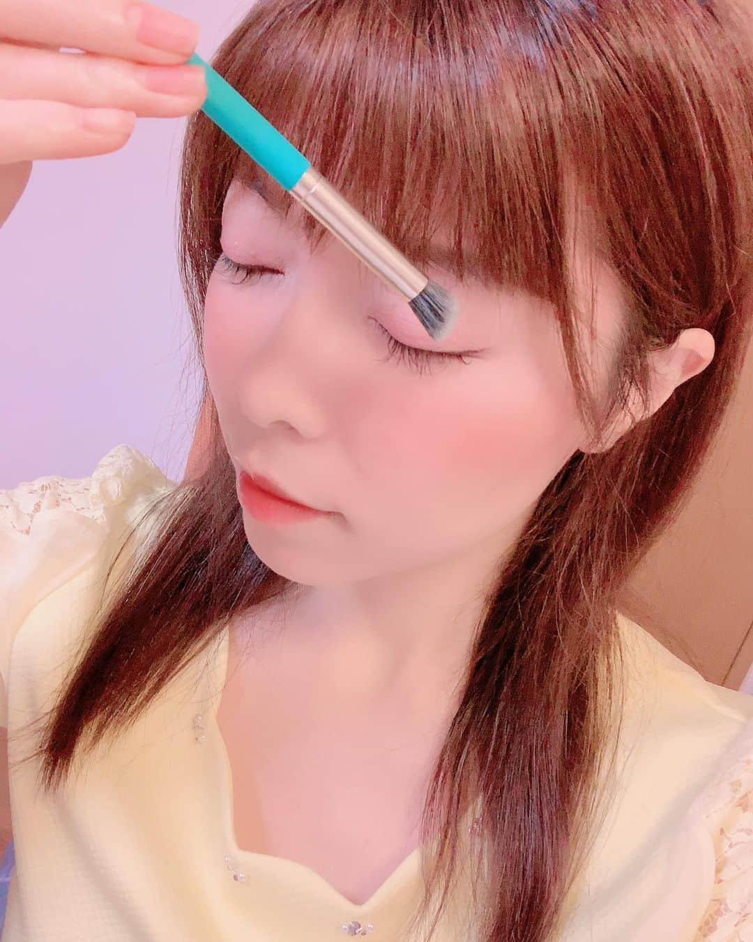 DJ MIYAさんのインスタグラム写真 - (DJ MIYAInstagram)「やっほにゃーん❤️元気？(^ ^)インスタでも話題のMakeup BrushのSIXPLUSさんから、新作ー！八角メイクブラシ 7本を送って頂きましたーぁぁ❤️❤️❤️ .  めっちゃblueっぽいgreenのデザインが可愛すぎてきゅーん⭐︎(o^^o) . designerはRussiaのバロック様式の建築物から得たインスピレーションでこのブラシセットをデザインされたのだそうです❤️ .  Eyemakeも、このbrushでpinkのgradationもやってみたぁ💗 . Cheekにも、柔らかくて粉が均一に付けやすい💗 ふわふわー！ .  持っているだけで、テンションが上がってきます❤️(^ ^) 素敵なMake brushをありがとうございます😊💗 .  @sixpluscosmeticsjapan  @sixpluscosmetics . .  #PR #SIXPLUS #SIXPLUSブラシ #メイクブラシ  #コスメ #美容 #コスメ好き #メイク好き #メークアップ #メイク大好き #コスメマニア #美容マニア #今日のコーデ #今日のメイク #メイク #メイクアップ #コスメブロガー #旅インスタグラマー #インスタグラマー #インフルエンサー #旅ブロガー #美容ブロガー #コーディネート #今日のコーディネート #インフルエンサー #ビュースタグラマー #ビューティー #楽天市場  #メイクブラシセット #makebrush #フェイスブラシ」4月21日 21時46分 - dj_miya