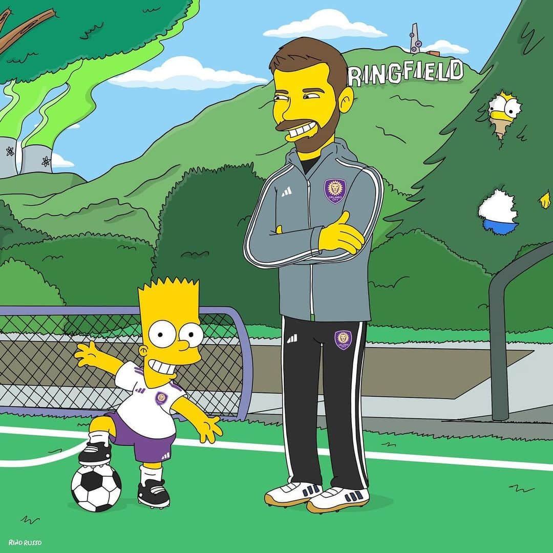 アントニオ・ノチェリーノのインスタグラム：「Qui spiegavo gli schemi a Bart e Homer  che cerca di spiare gli schemi 😂😂😂😂😂#CoachNocerimpson  Grazie @rino_russo_ è bellissimo」