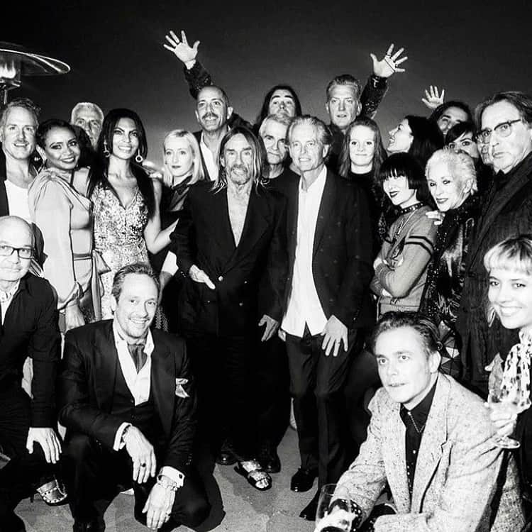Karen Oさんのインスタグラム写真 - (Karen OInstagram)「Happy Birthday Iggy! Don’t know even what to say about this man, except thank the sweet lord he was brought to Earth...to shake the boat, without his shirt Rg @jonasakerlund Us lot celebrating here his lifetime achievement Grammy earlier this year 🙌 so honored to be there ❤️」4月22日 9時53分 - ko