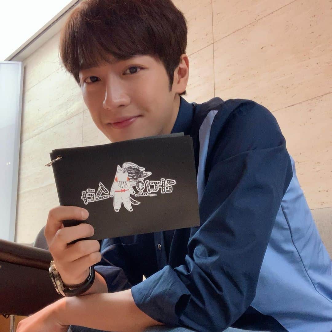 イ・サンヨプのインスタグラム：「오전 11시 #SBS #굿캐스팅 제작발표회를 해요. 오후 2시부터 4시 #SBS #컬투쇼 스페셜 DJ를 해요. 오후 11시 #MBC #라디오스타 스페셜 엠씨한거 방송해요.」