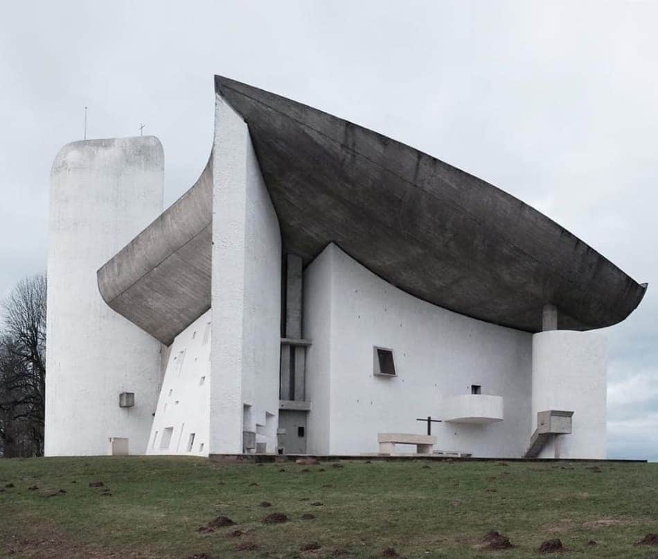 OFF-WHITE C/O VIRGIL ABLOHさんのインスタグラム写真 - (OFF-WHITE C/O VIRGIL ABLOHInstagram)「[premise image] le corbusier 1954 via @architectureandwonder」4月22日 3時01分 - off____white