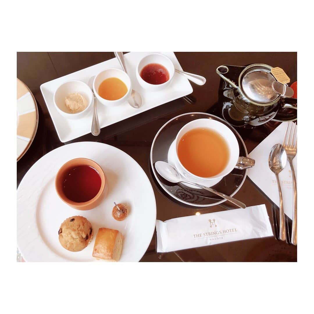 小河結香さんのインスタグラム写真 - (小河結香Instagram)「Afternoon tea🍰🍴☕️💕 プリンセスアフタヌーンティー 〜世界で一番美しい白雪姫〜 #アフタヌーンティー #女子会 #女子の憧れ #優雅なランチ #ランチ #ストリングスホテル #ニューヨークラウンジ #お洒落過ぎ #可愛すぎて食べれない #きみゆん #kimiyun #afternoontea #desert」4月22日 10時57分 - yun2world