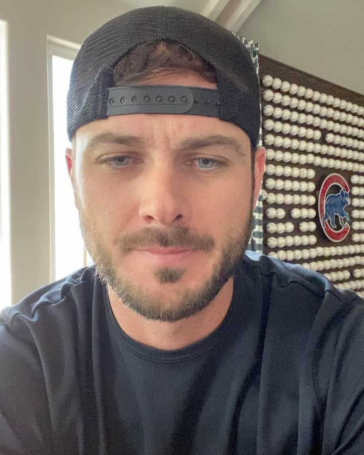 のインスタグラム：「I’ve accepted the #ALLINCHALLENGE. Let’s come together to feed the hungry in these tough times. Watch this video and hit the link in bio to see what I’m putting up.」