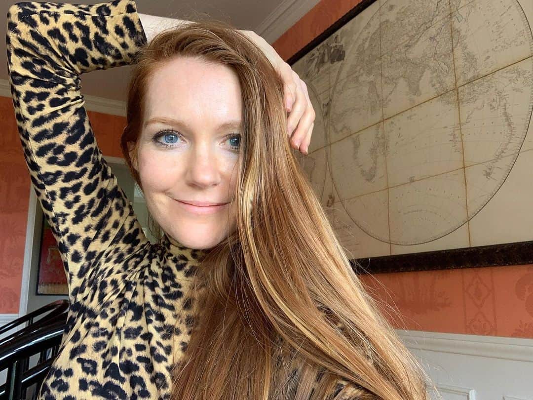 ダービー・スタンチフィールドのインスタグラム：「home body day 38262731 🐯」