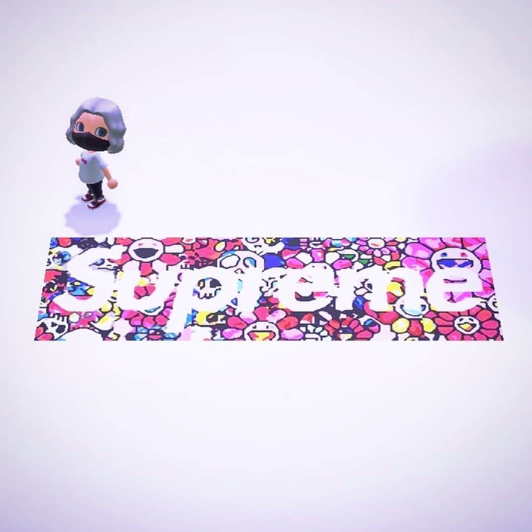 村上隆さんのインスタグラム写真 - (村上隆Instagram)「@miho_umeboshi "Animal Crossing" @nintendoswitches @supremenewyork」4月22日 20時10分 - takashipom