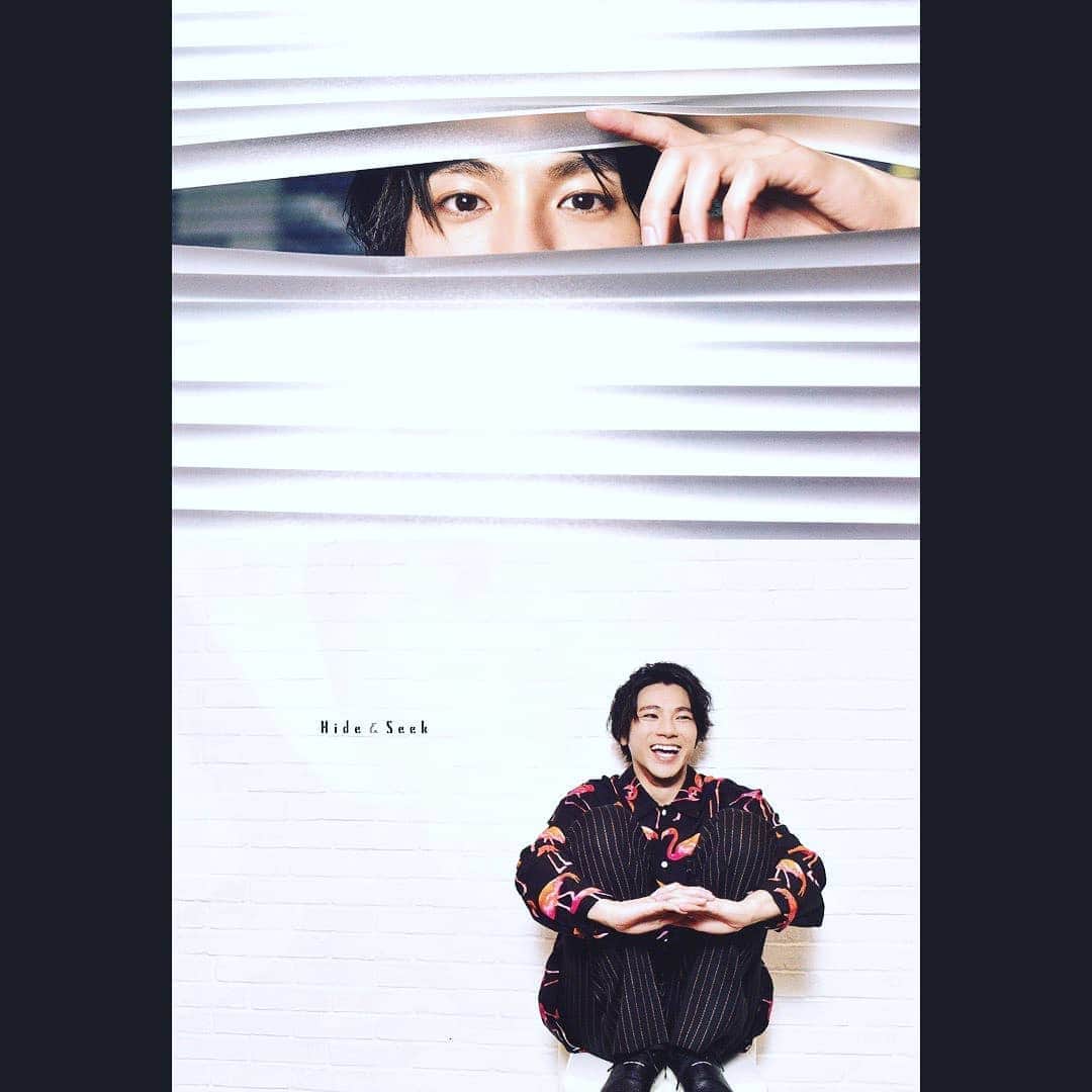 のインスタグラム：「本当だなー  今日のよる９時 『 #特捜9 』season3  第３話だぞー  あなたふらふらふら #flamingo  #Repost @akiyoshi_morita @download.ins --- STYLING WORK : ﻿ 【山田裕貴】”TVガイド dan 2020年1月号”﻿ ﻿ Photographer:NAGISA AOKI﻿ Hair&Make:JUNKO KOBAYASHI﻿ ﻿ これを撮影したのは去年の12月半ば。ついこの間くらいの事だと思ってたら、意外と2019年だった、、😓﻿ あの頃の裕貴くんは、NHK朝ドラ、主演ドラマ2本に、朝の情報番組『ZIP』でパーソナリティをやったり、超多忙のフル稼働だったなぁ。その分 取材や撮影も沢山あった👍　僕も負けじと(笑) ほぼ毎日撮影やLiveイベントで激務だった、、、💦﻿ ﻿ あの頃の超多忙な生活が恋しいです🙋‍♂️﻿ ﻿ 今は自宅で珈琲☕️飲みながら、過去のアーカイブ写真を整理するという”おうち時間”を大切にしてます。(整理しきったらやる事無くなるー😭)﻿ ﻿ 早くまた一緒にお仕事したいですね🙏﻿ ﻿ ﻿ @00_yuki_y﻿ #山田裕貴　#tvガイドDan﻿ #今は辛抱あるのみ　﻿ #スタイリスト #森田晃嘉 #AKIYOSHIMORITA  #stylist #stylingwork ﻿ ﻿」