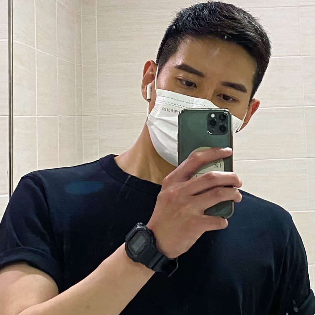 ビボム のインスタグラム：「덥덥💦」