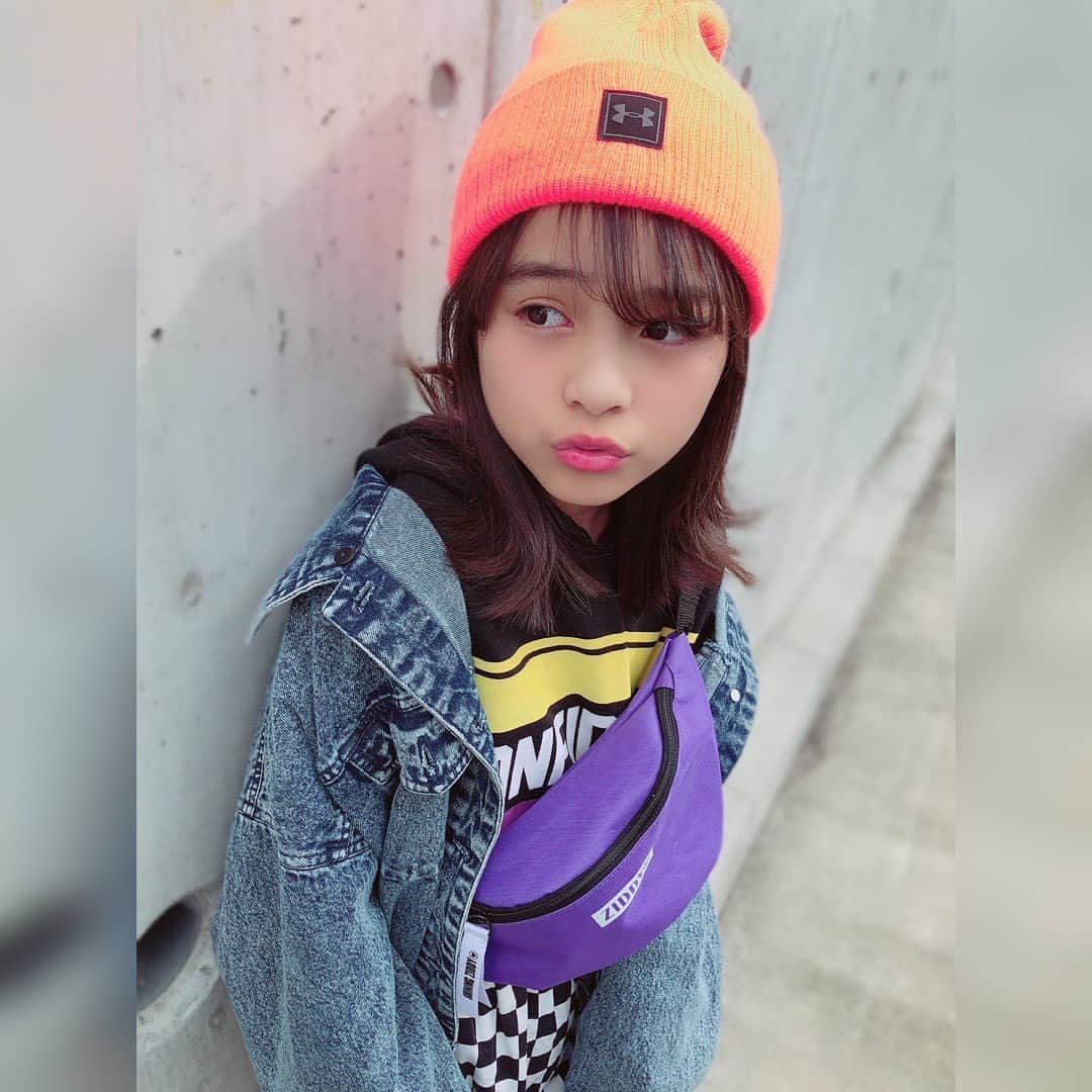 ニコ☆プチのインスタグラム：「・ まだまだ紹介しちゃいます！﻿ 4月号のふろくのつかいかた☆﻿ ﻿ ﻿ 今日は、コハナ🐹﻿ ﻿ ﻿ 大好きな紫でどんなコーデにもカッコよくキマるから、ヘビロテしてるよ！﻿ ﻿ コハナ的にはスポコーデに合わせるのがおすすめ😆﻿ ﻿ ﻿ #ニコプチ﻿ #ニコプチふろく﻿ #プチモのふろくの使い方﻿ #ニコプチふろくのある生活﻿ #付録バッグ﻿ #ジディー﻿ #ZIDDY﻿ #ふろく﻿ #有坂心花﻿ #写真は2月に撮ったものです」
