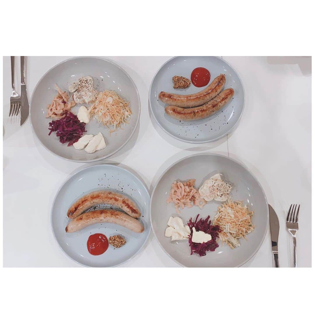 久保山香奈さんのインスタグラム写真 - (久保山香奈Instagram)「食器集めが好き💙 #お皿集め#食器好き」4月22日 14時22分 - kaaana227