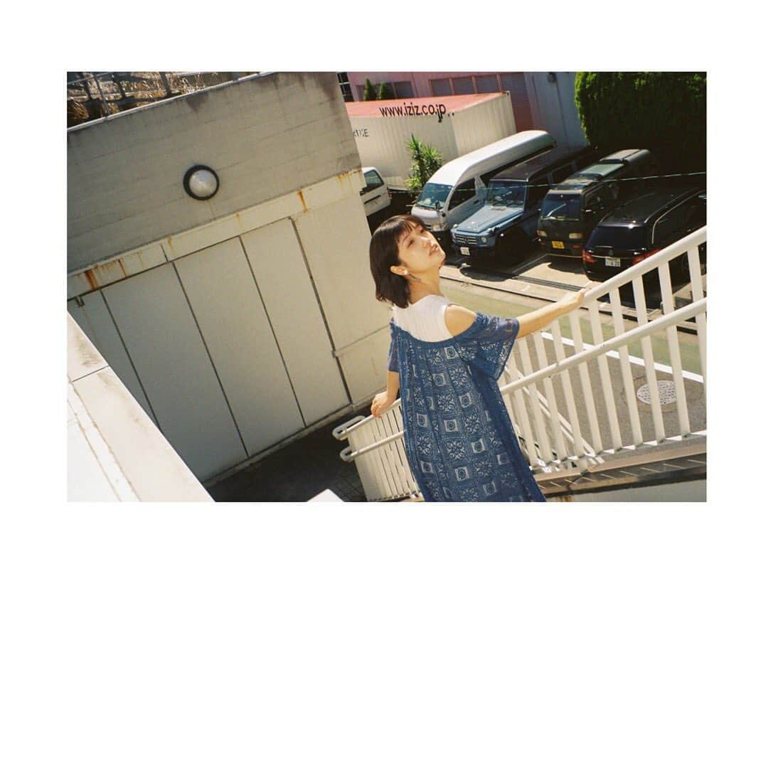 美山加恋のインスタグラム：「#鬼滅の刃﻿ 最新話まで読了。﻿ ﻿ めちゃくちゃ泣いた…朝起きたら目ぱんぱんだった。。﻿ 人間にも鬼にも、ひとりひとりにしっかり深めのバックボーンがあるのが本当に素敵。ずるい。﻿ ﻿ ﻿ 妓夫太朗堕姫兄妹のラストシーンと、﻿ 玄弥実弥兄弟のふたりのラストシーンがもう……っ。﻿ ひとりで「うっうっう」とか言っちゃったよ。。」