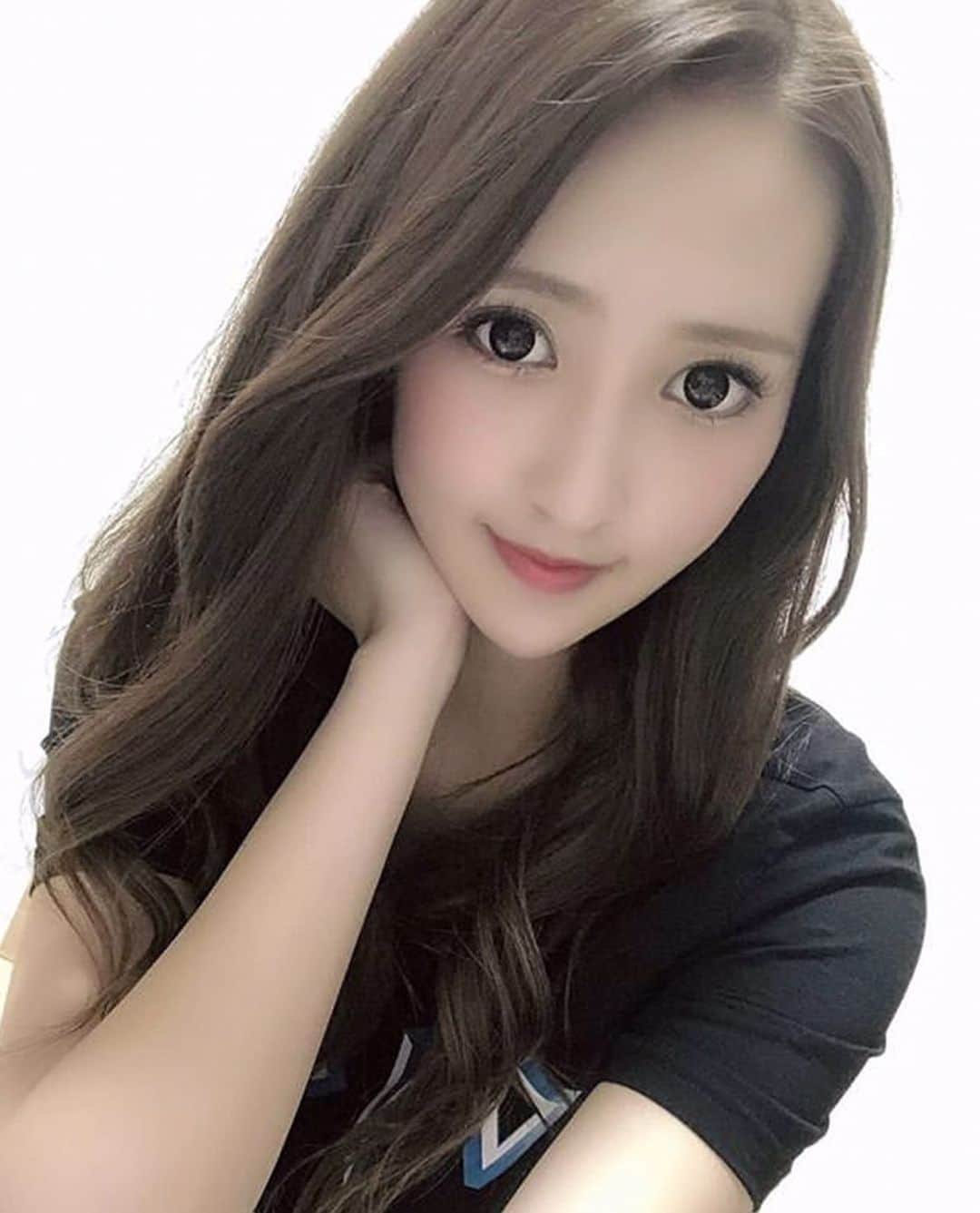 神出鬼没の【キャバ図鑑】のグルメインスタ