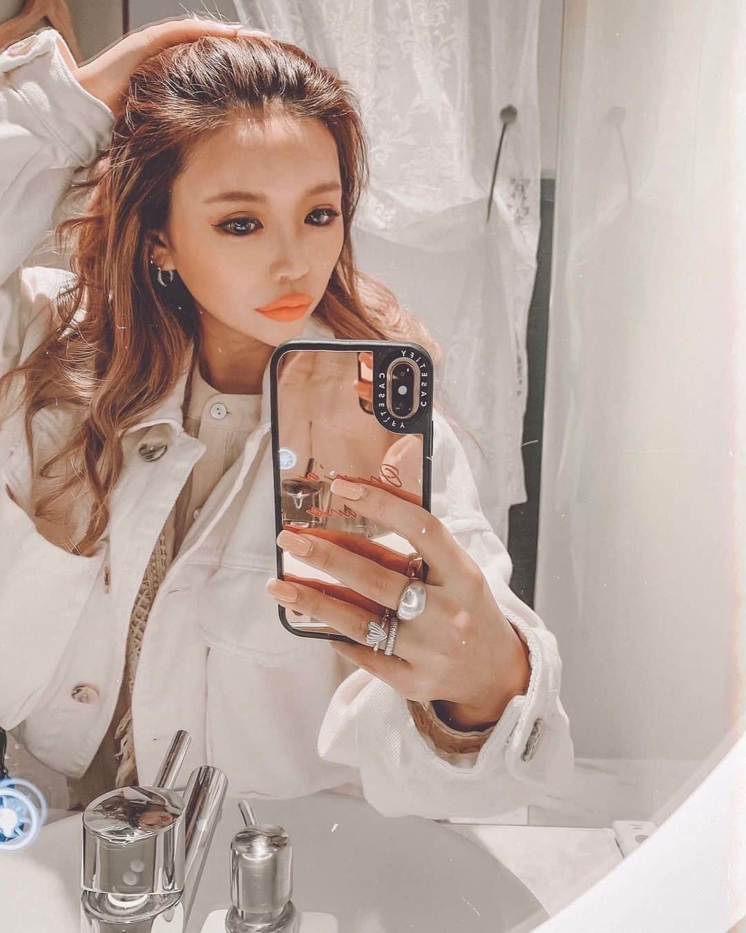 ✷kana✷のインスタグラム：「🧖🏼‍♀️🌼✨ . . 目の周り囲んでないのに なんか濃く見える？？😰 きょうのごはんは チンジャオロースでした🍴#誰得 スキンケアして寝ます！はや . . #過去picシリーズ」