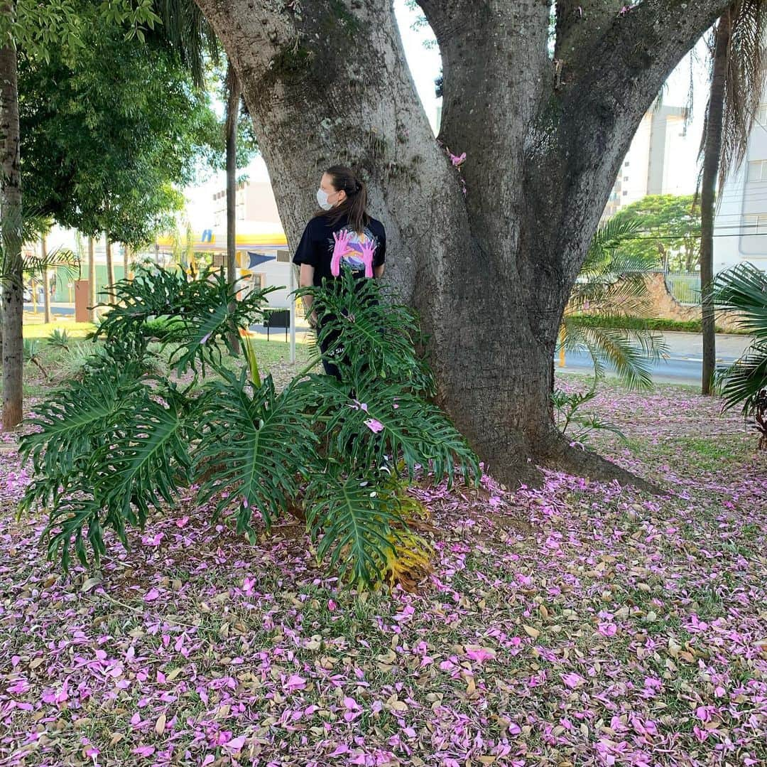 ポリーナ・ラヒモワさんのインスタグラム写真 - (ポリーナ・ラヒモワInstagram)「Happy Earth day 🌎!!! 💕 #quarantine #love #nature #lovebrasil #polinarahimova #PR17 @brasavolleyball」4月22日 20時55分 - polina_rahimova