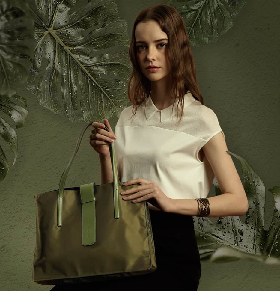 ANTEPRIMAさんのインスタグラム写真 - (ANTEPRIMAInstagram)「⁣ Adorn your grocery shopping with #ANTEPRIMA #ALISEA Collection nylon handbag. This practical yet water repellent shopper is spacious enough to accommodate all your needs!⁣ ⁣ #SpringSummer2020 #Classic #Style #Fashion #Italian #Luxury #Design #Lifestyle #Urban #アンテプリマ #패션」4月22日 22時19分 - anteprimaofficial