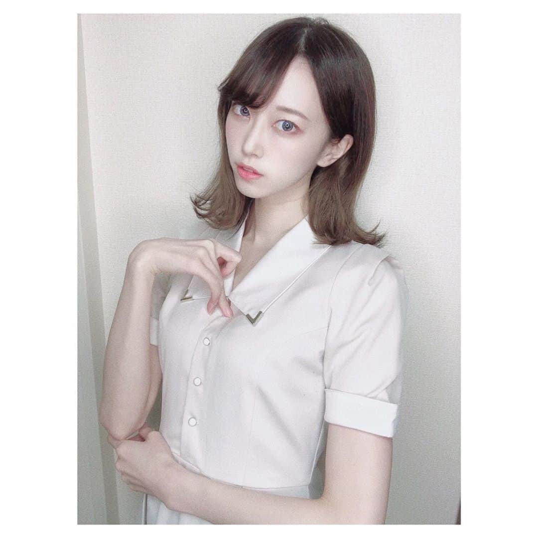 のインスタグラム：「.﻿ おひさしぶり投稿です﻿ 引きこもり生活だんだんとやることがなくなってきました（；＿；）﻿ ﻿ ##소통#촣아요#셀스타그램#얼스타그램#오오티디#셀피그램#whitestyle#stayhome#gamergirl#eatmejapan」