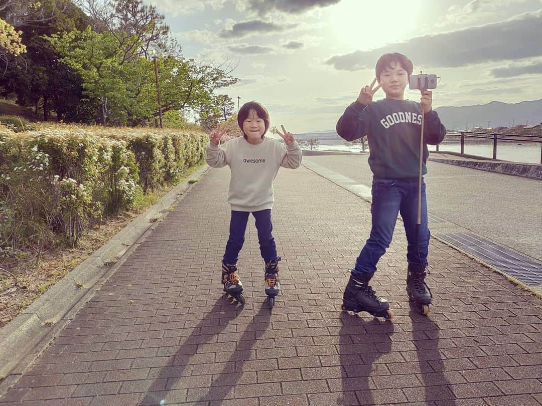 安床エイトさんのインスタグラム写真 - (安床エイトInstagram)「Skate Running. #skatehome #stayhome #inlineskate」4月23日 0時13分 - eitoyasutoko