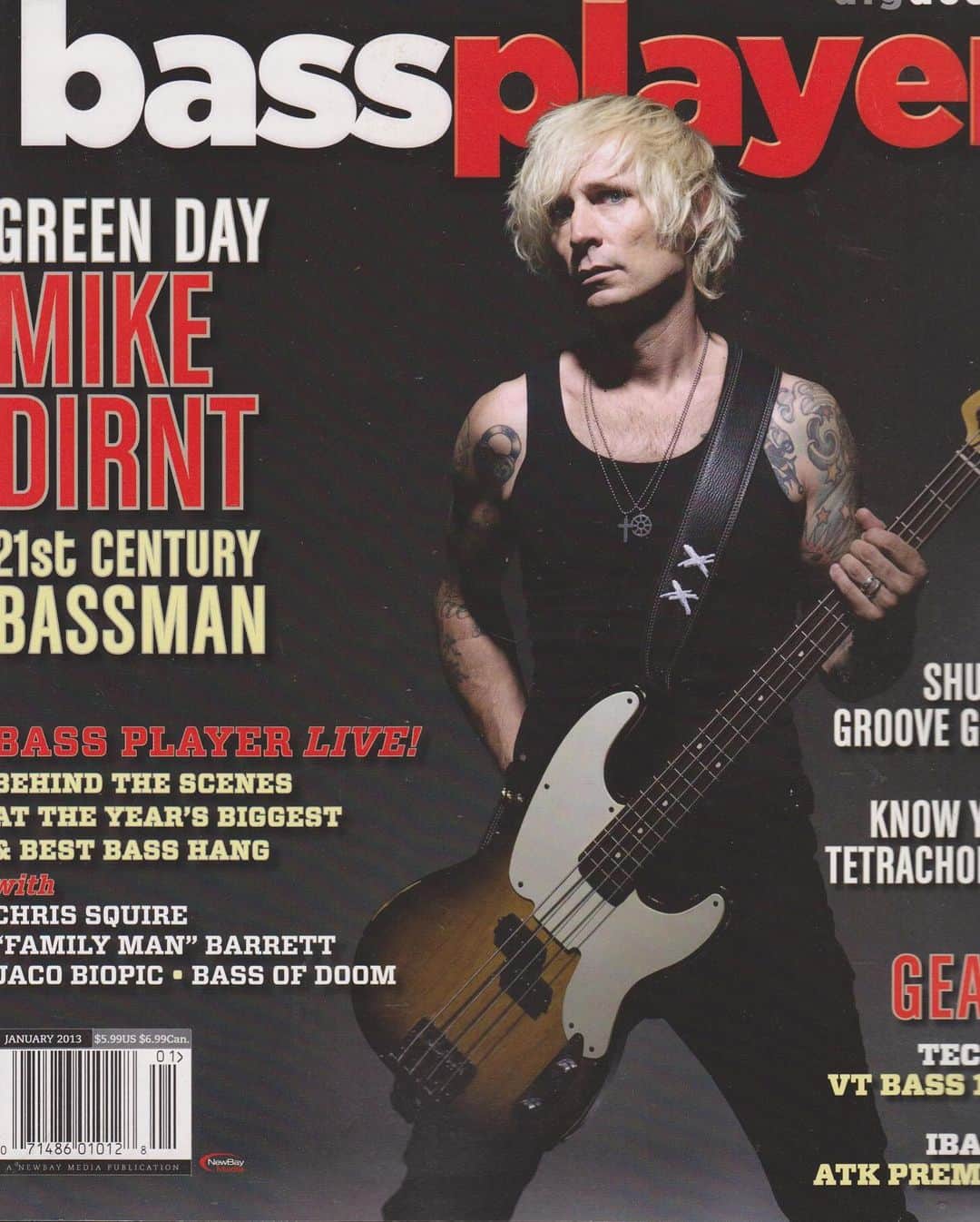 マイク・ダーントさんのインスタグラム写真 - (マイク・ダーントInstagram)「Thanx Bass Player magazine! Honored to be on your cover again, and  as always... in the company of so many amazing bass players within your pages!!! 🤘🏽🎶 🔊  #fourstringsforever  #theotherguyintheband  @bassplayerweb  Fender Bass paint by:  @rnrrelics  https://www.myfavouritemagazines.co.uk/Bass-Player-Print-Back-Issues/bass-player-may-2020/」4月23日 1時14分 - mikedirnt
