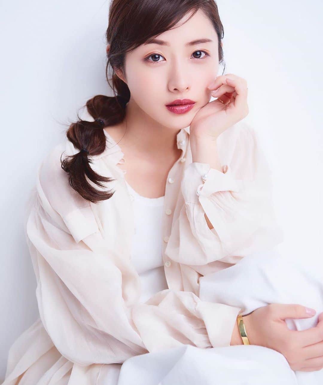 石原さとみ　ファンアカウントのインスタグラム：「. . 美人🥰 . . #ishiharasatomi #satomiishihara  #石原さとみ #いしはらさとみ」