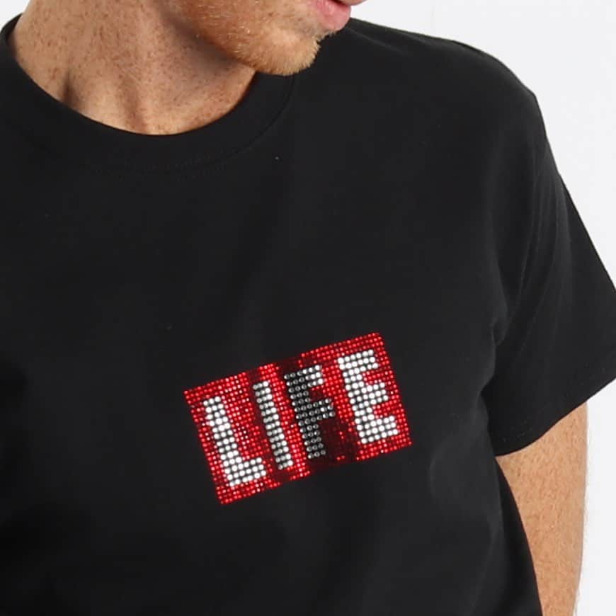 アルトゥルさんのインスタグラム写真 - (アルトゥルInstagram)「LIFE rhinestone tee. Keep on LivingSocial (distancing) #LIFE #rhinestones #fashion #graphictees #ALTRU #ALTRUAPPAREL @life」4月23日 3時25分 - altruapparel