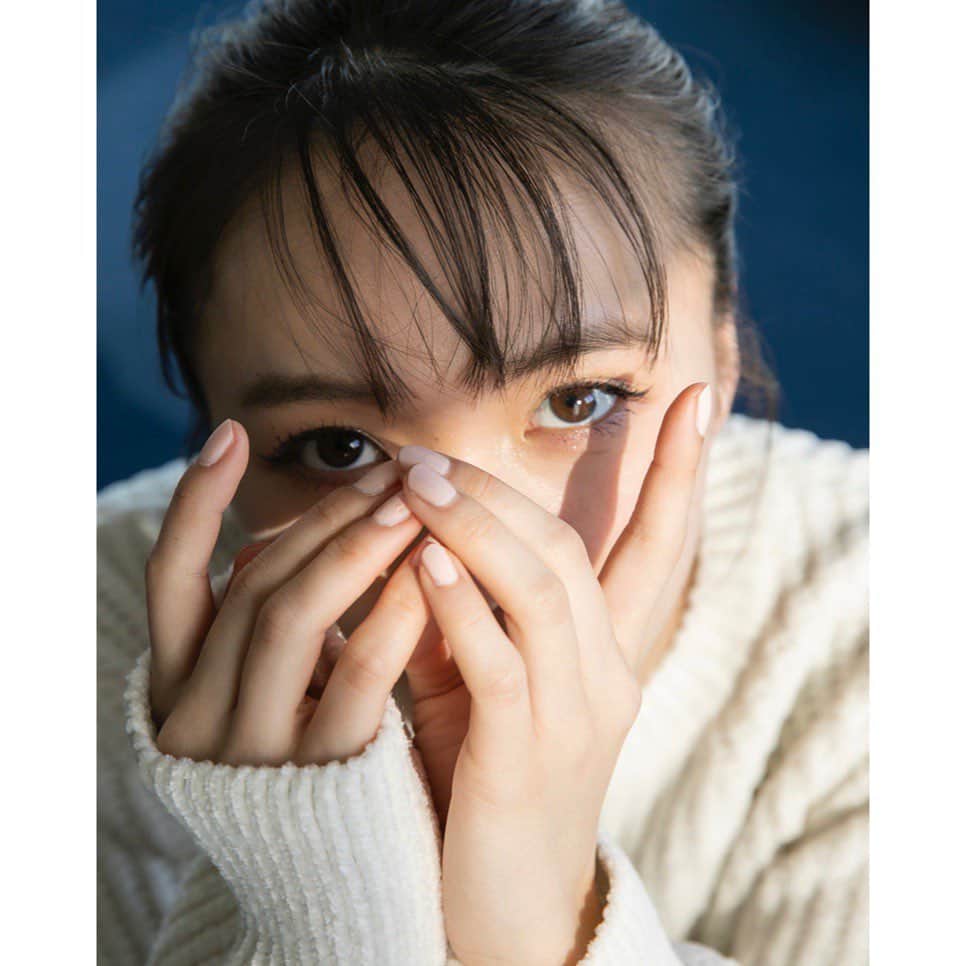 櫻愛里紗さんのインスタグラム写真 - (櫻愛里紗Instagram)「お腹いっぱい🥴 ﻿ ﻿ #櫻愛里紗﻿ #作品撮り﻿ #shooting」4月23日 13時56分 - sakura.arisa_official
