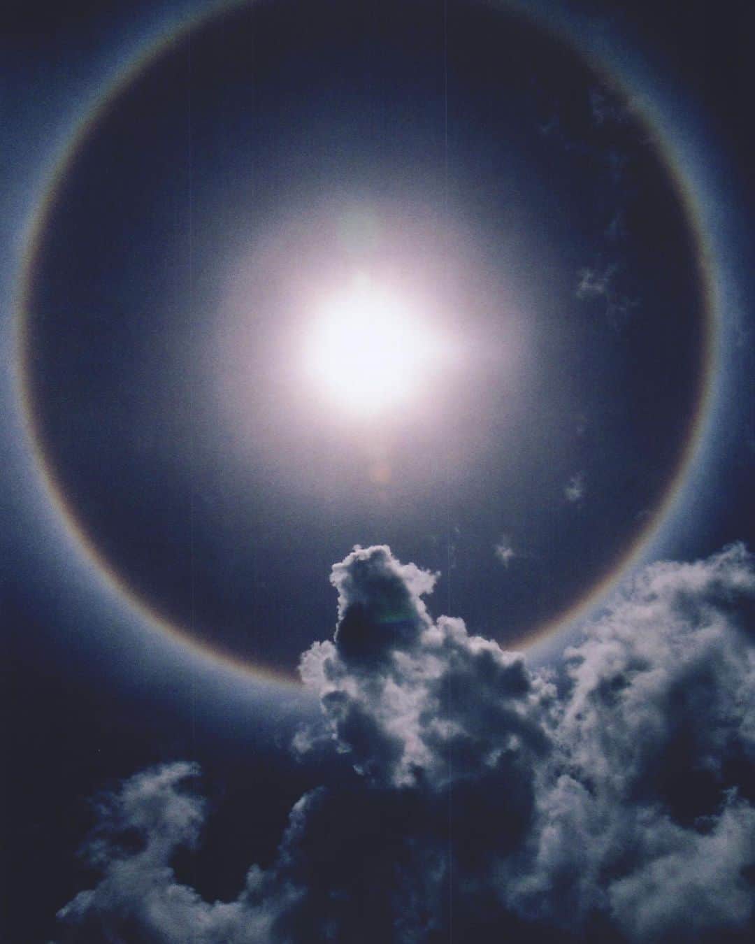 尚玄のインスタグラム：「#HappyEarthDay Thailand 2005.  #EarthDay #StayHome #StaySafe #Auspicious #Omen #tb」