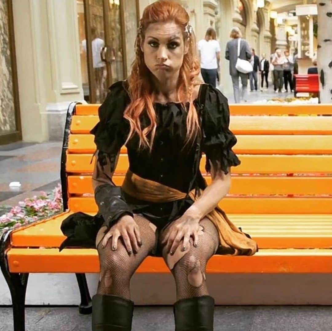 レベッカ・ノックスのインスタグラム
