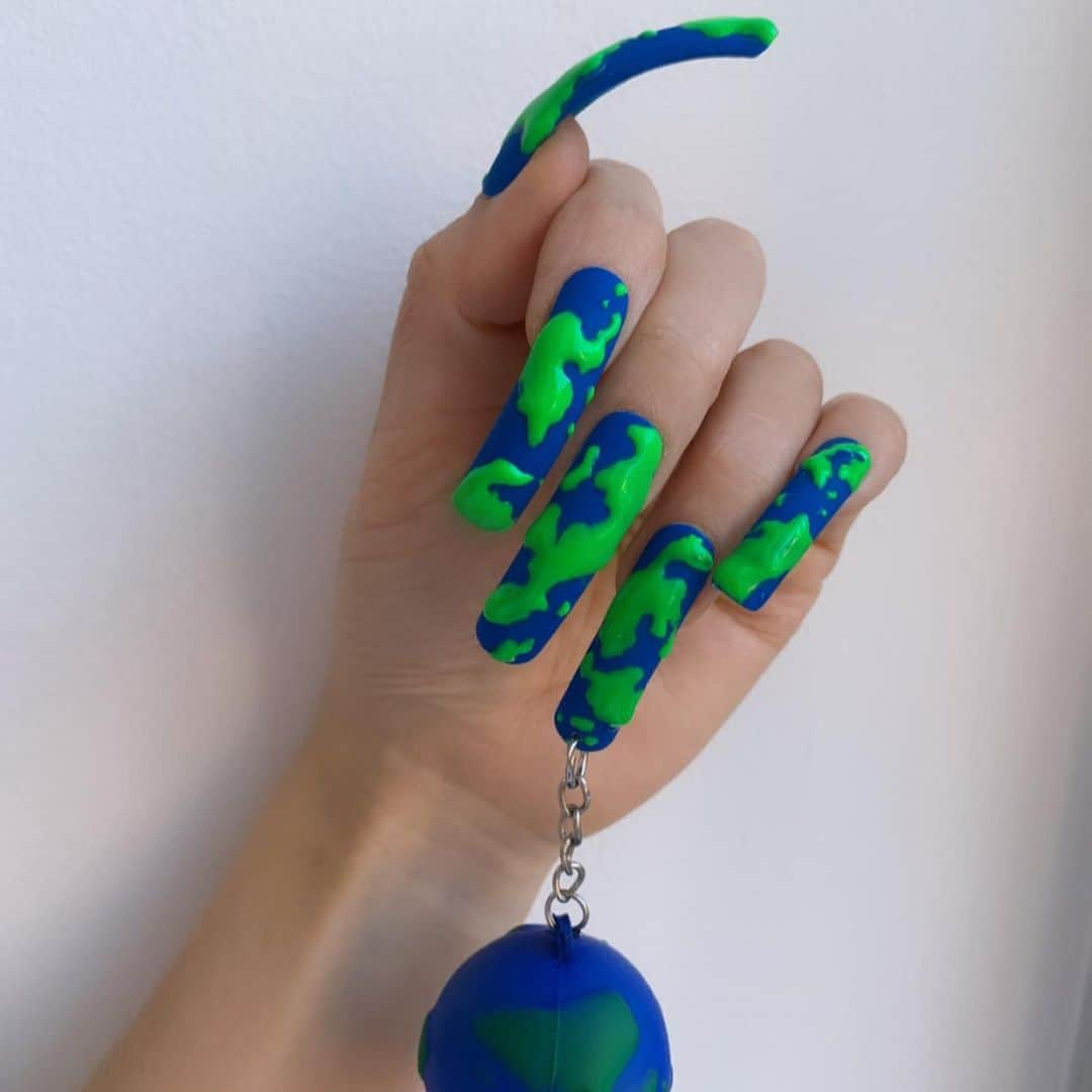 Mei Kawajiriさんのインスタグラム写真 - (Mei KawajiriInstagram)「We love our earth 🌍 🌏💙 3D earth nails 💙🌍💙#earth day #nailsbymei 🌍🌏💙」4月23日 6時09分 - nailsbymei