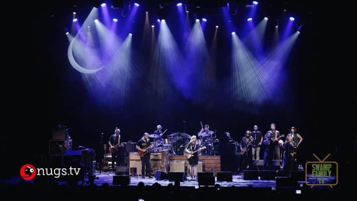 テデスキ・トラックス・バンドのインスタグラム：「Tomorrow night at 8pm ET, see our Live From The Fox Oakland concert film like never before: with 45+ minutes of extra performance footage, highlighted by one of the most visually and aurally stunning versions of "Midnight In Harlem" you will ever see. Tune in at Facebook.com/DerekAndSusan, at Youtube.com/TTBFromTheRoad, or on nugs.tv, but whatever you do, tune in, you don't want to miss this one! @foxoakland」