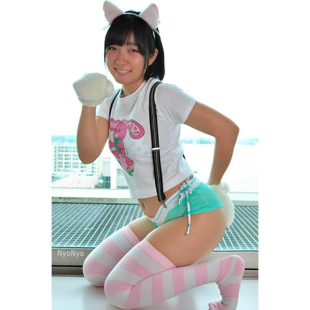 にょにょ（グラドルやAV女優を応援する垢）さんのインスタグラム写真 - (にょにょ（グラドルやAV女優を応援する垢）Instagram)「#堀麻美子  ちゃん 4月23日のお誕生日おめでとう(・ω・)ノ🌴🎇🎆🎊🎂🎁🎉🎈 . . . #堀麻美子 #MamikoHori #松浦まいこ  #MaikoMatsuura」4月23 ...