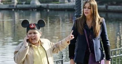 リコ・ロドリゲスのインスタグラム：「Sorry @sofiavergara, this was a VERY important phone call 😂 #WaybackWednesday」