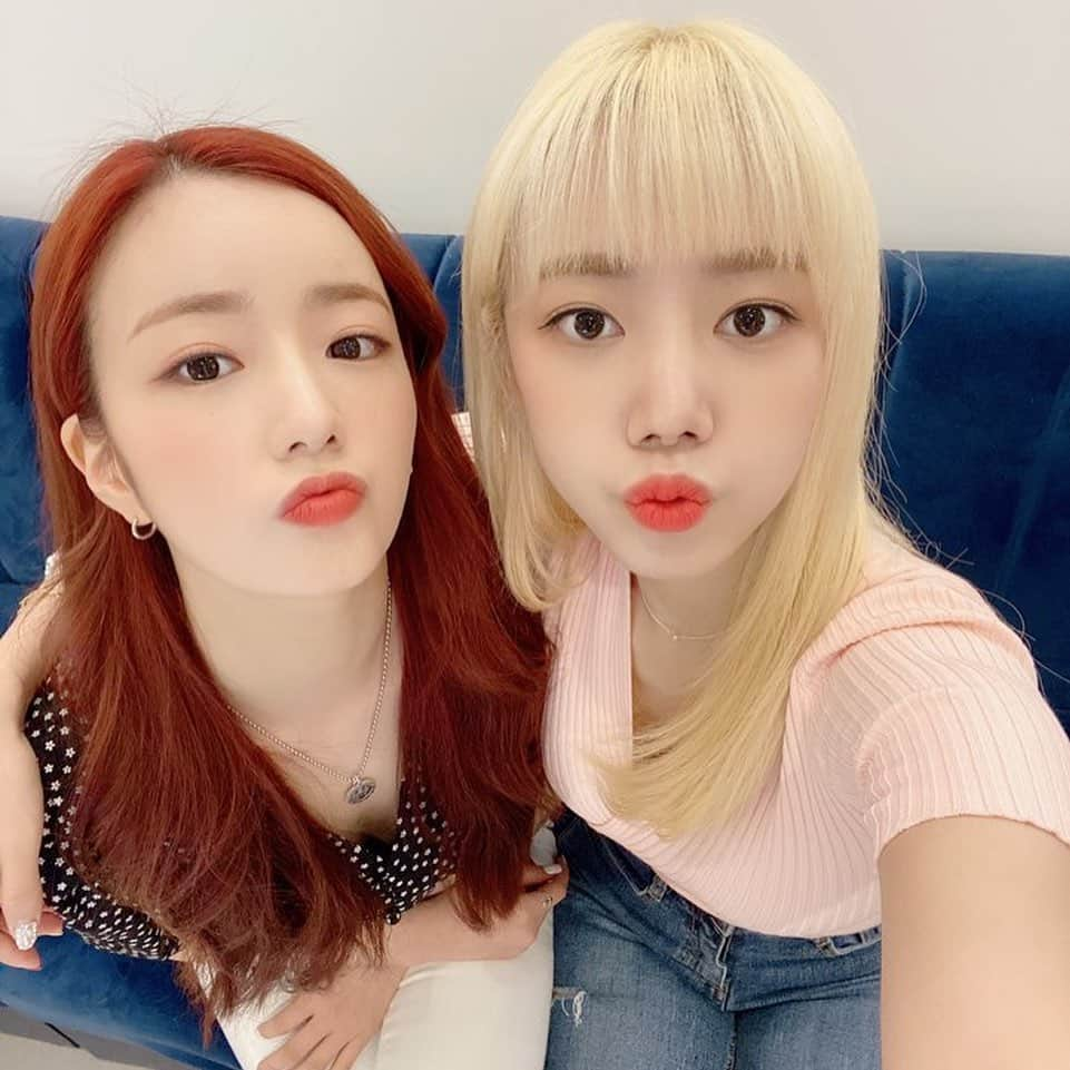 ユン･ボミさんのインスタグラム写真 - (ユン･ボミInstagram)「BnN❤️다들좋은아침❤️」4月23日 8時54分 - __yoonbomi__