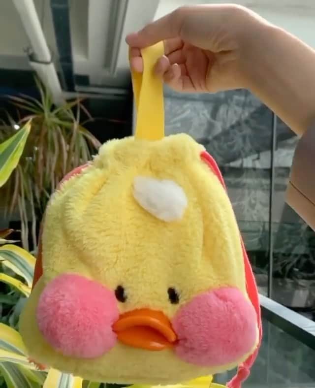 Chuuのインスタグラム：「@cafe_mimi ❤️🐥❤️ 마실가방😉  샘플 제작중이랍니다.」