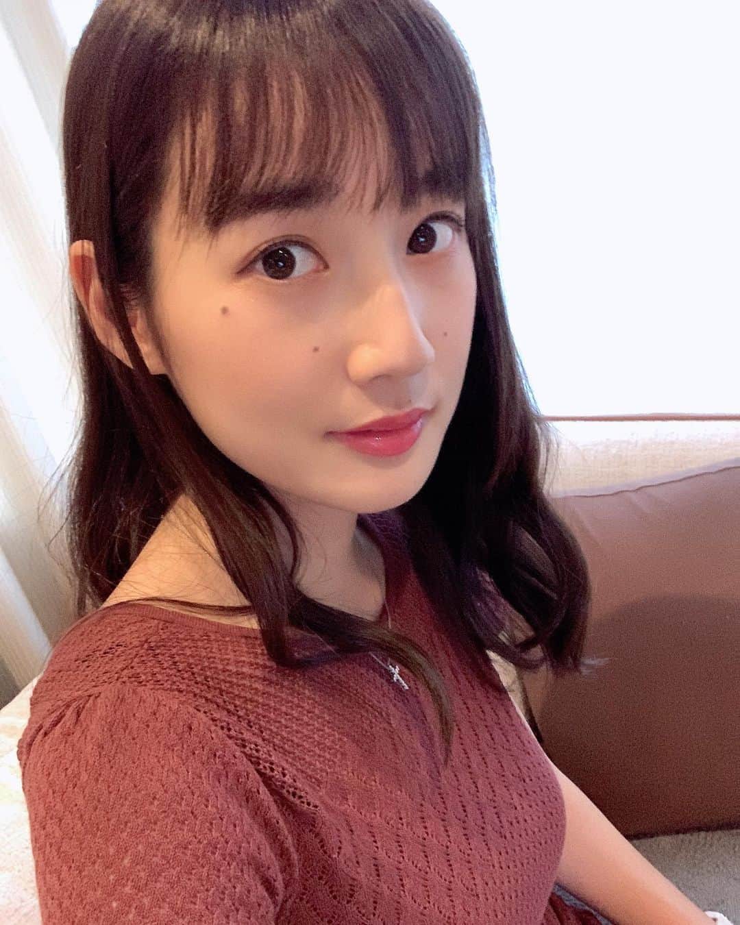高嶋香帆のインスタグラム：「本日発売の週刊実話さんにて、杉村太蔵さんと対談させて頂いた記事が掲載されております😊 . 収録したのは２月中旬でして、 お仕事で一番お世話になっている志村さんの話を沢山させて頂きました。 . 記事を変更する事なく、掲載して頂けること嬉しく思います。 . 皆さまチェックして下さい☺️✨」