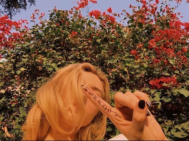 ペイトン・リストのインスタグラム：「love ur mother 🌎」