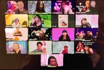 ダンドイ舞莉花のインスタグラム：「For my birthday.... Surprise gathering on zoom!!! 皆からの贈り物で私の好物がどんどん家に届くという😱すごすぎ、感謝、思い出に残るバースデーをありがとう💋‬ #iturned30inquarantine #birthday #thankyou #loveyouall #yourethebest #im30」