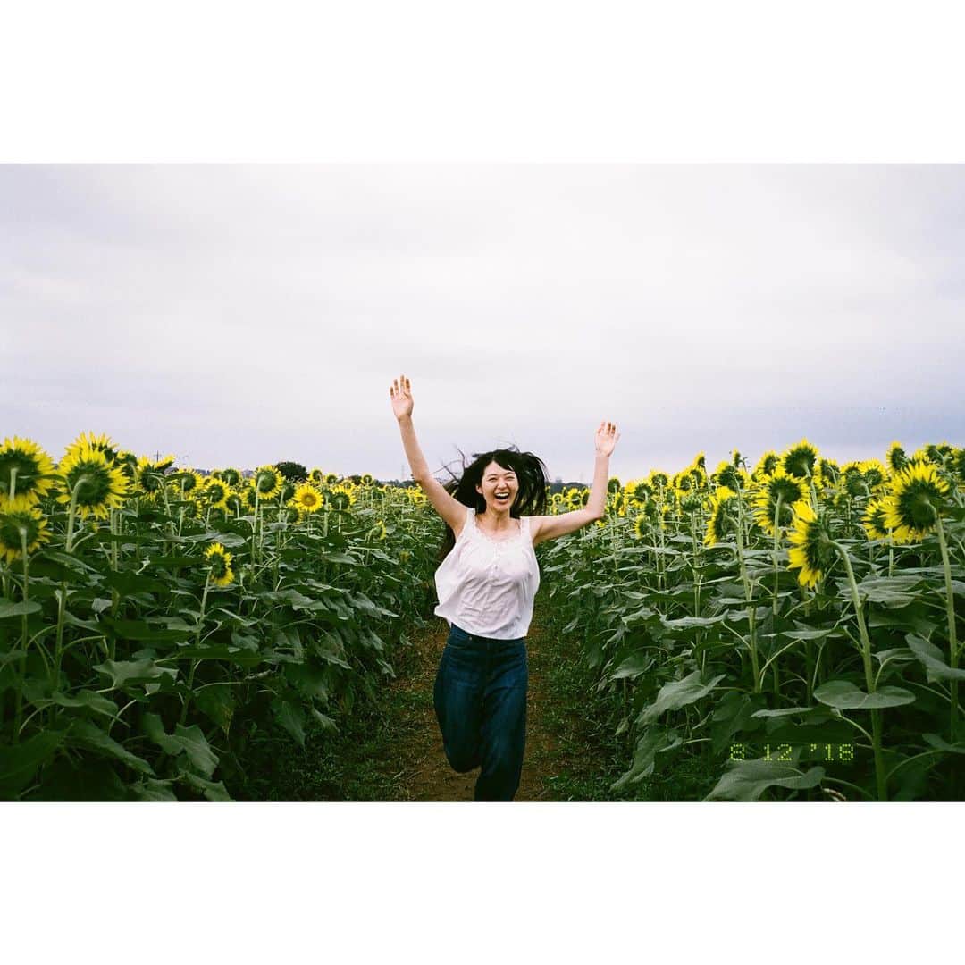 兎丸愛美のインスタグラム：「#しあわせのにおいがする」