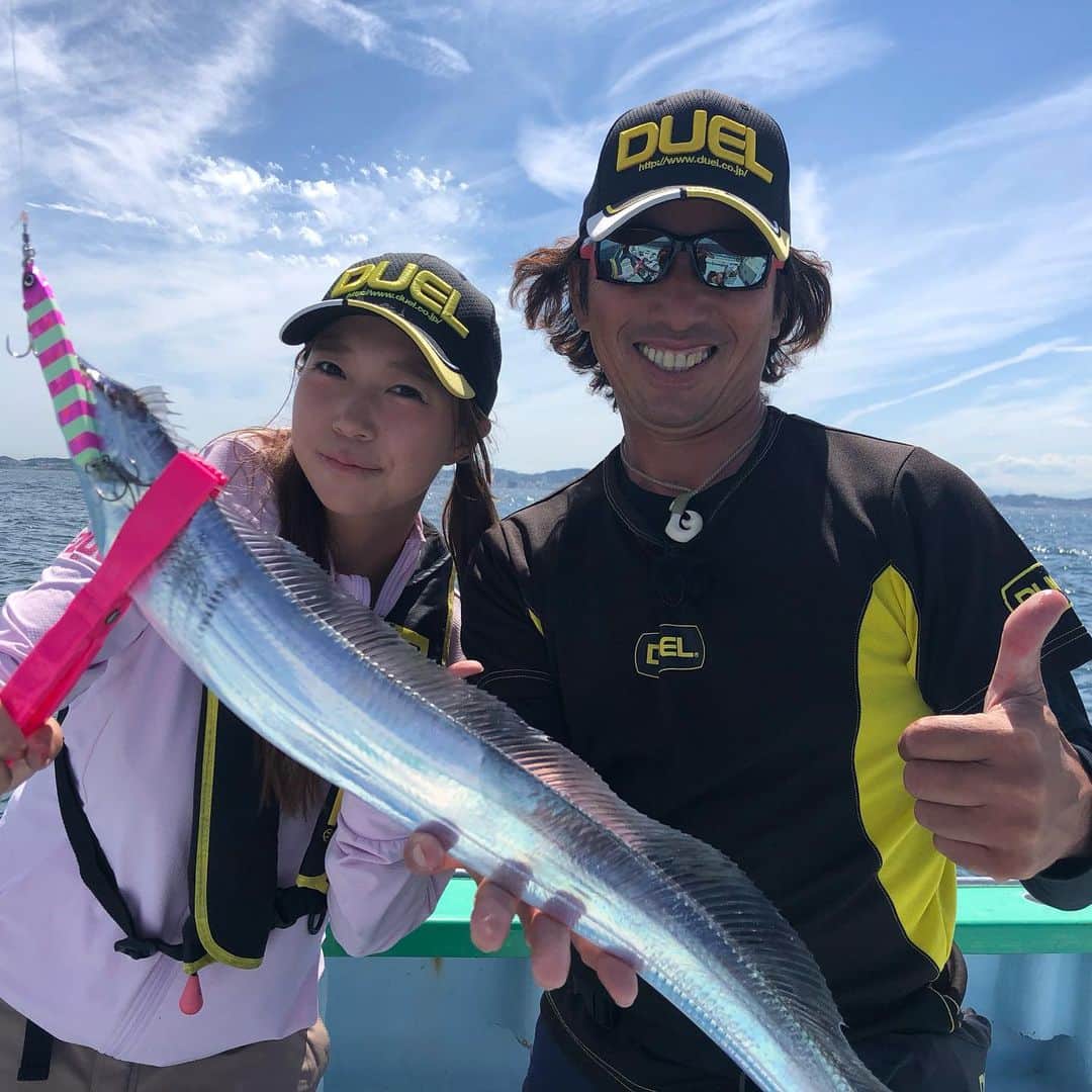 あさいあみさんのインスタグラム写真 - (あさいあみInstagram)「DUELの荻野さん　@takaoogino ﻿ から回ってきたバトン🎣💕💕﻿ 今年も釣り三昧な楽しい夏を迎えれるように🥺﻿ 今は辛抱だな🐟💕💕﻿ ﻿ ってことで、釣りを大好きになった﻿ きっかけくれた#ガチ釣り　のスタッフさんたちにバトンを回します🥳💓﻿ ﻿ 折本さん　@takayoshi_orimoto  山崎さん　@tatsuya_.yamazaki﻿ 加世田さん　@tk244244 ﻿ ガチ釣り　@gachitsuri_tv﻿ ﻿ お時間有れば宜しくお願いします🥺🤲﻿ ﻿ ﻿ #あさいあみ#얼스타그램#일본#섹시#일상#소통#팔로우#赞#粉我#glamour#gravure#asian#Japanese#girl#instagood#ig_japan#igers#picoftheday#グラビア#グラドル#釣りキチあみ平#ガチ釣り#ガチ釣りガール#釣りガール#釣り好き#fishinggirls #duel#デュエル」4月23日 11時44分 - asai_ami