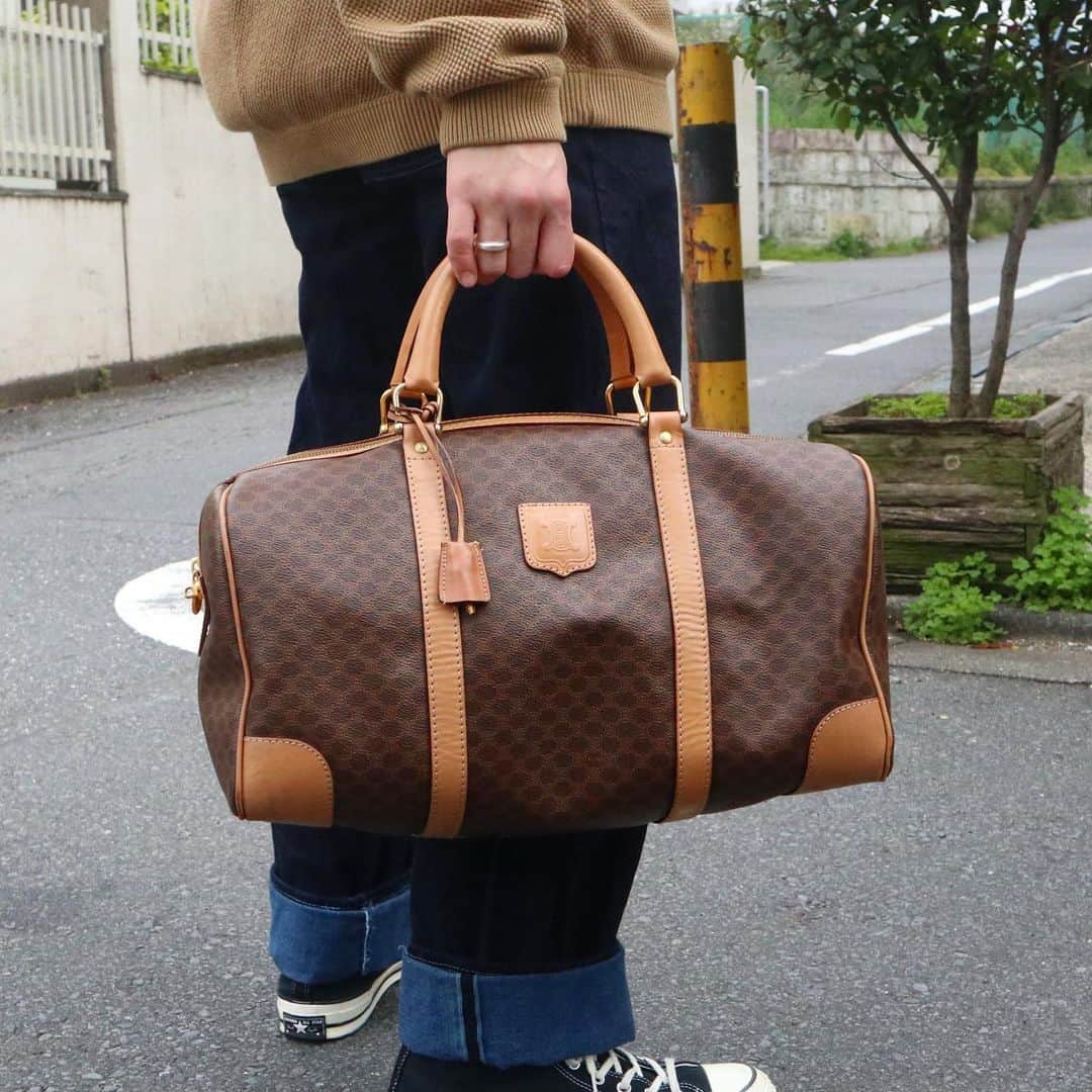Vintage Brand Boutique AMOREさんのインスタグラム写真 - (Vintage Brand Boutique AMOREInstagram)「Celine Macadam Boston Bag.  This item is only available at the store but we accept orders by DM. Please DM us if you are interested in the item!  #amoretokyo #amoregentleman #amorevintage」4月23日 12時11分 - amore_tokyo